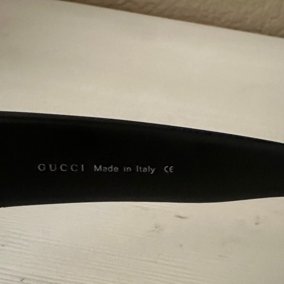 Vintage Gucci Black Sunglasses with Yellow Lenses - Picture 3 of 5